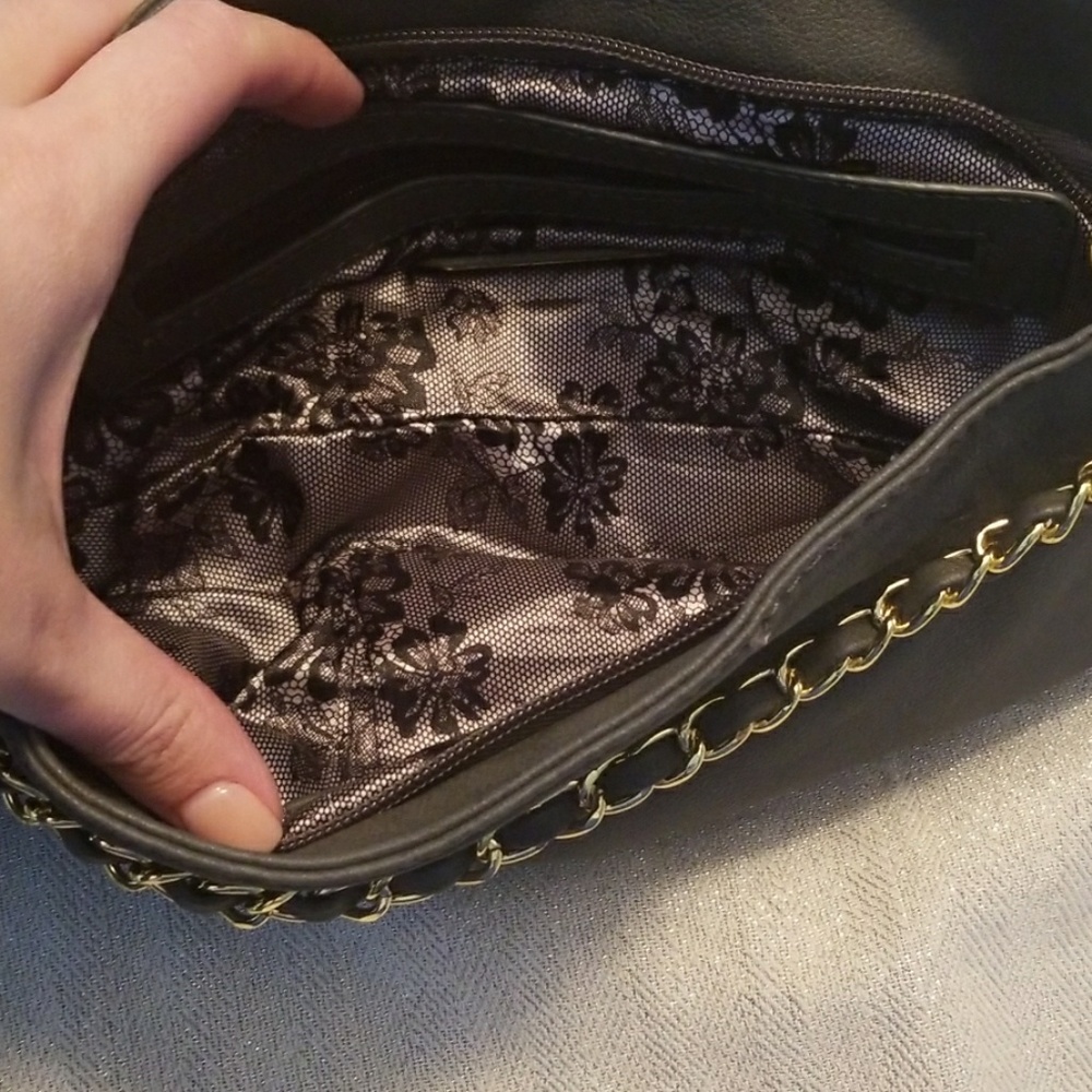 Purse - Picture 2 of 3